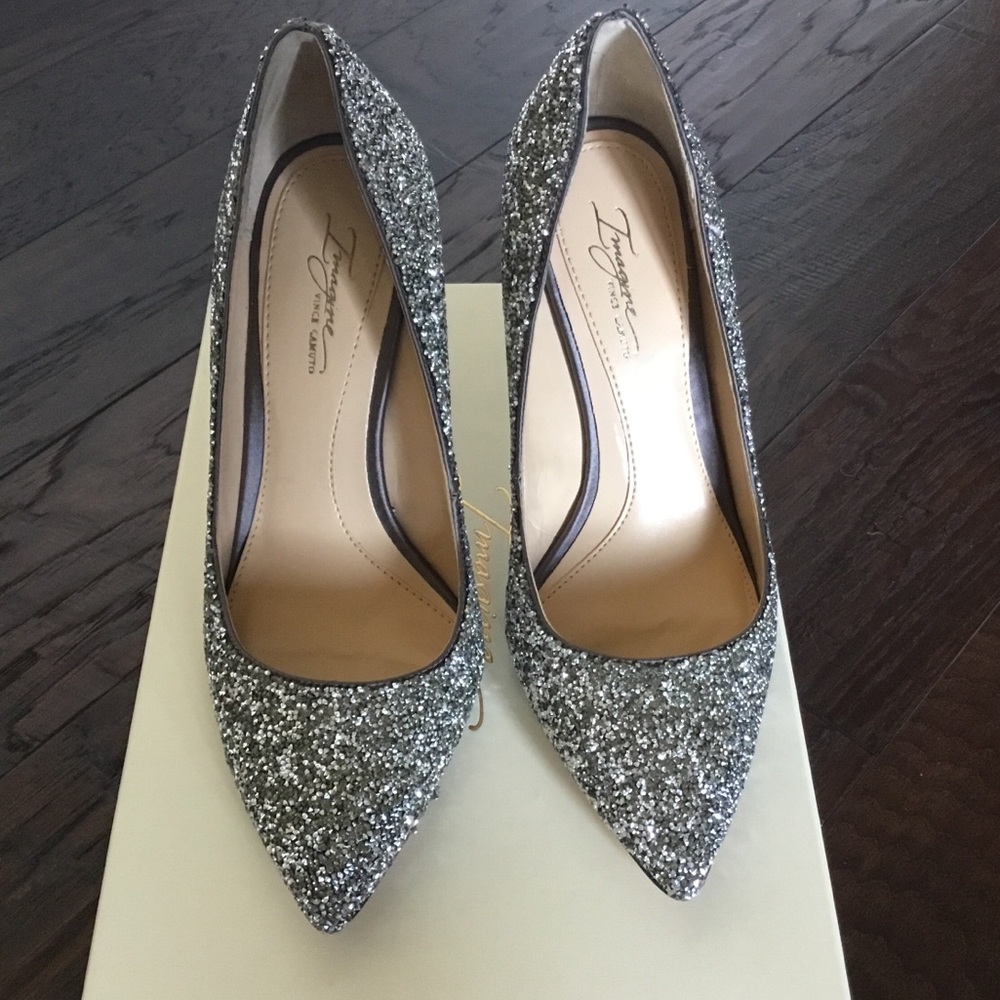 IMAGINE VINCE CAMUTO ‘OLSON’ -NWT